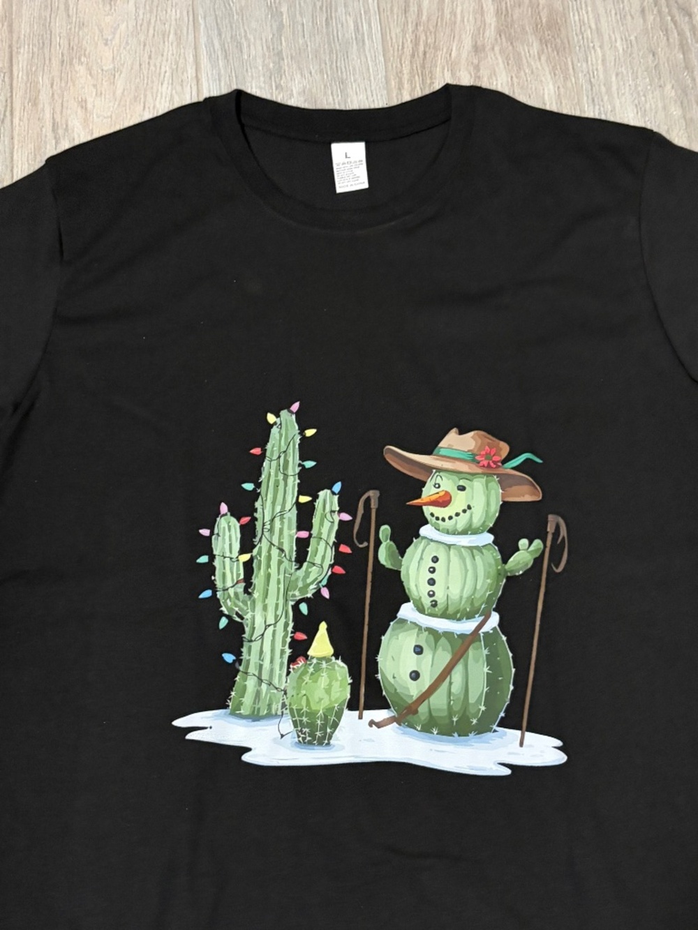 NWOT! Women's Desert Cactus Southwest Snowman Christmas T-Shirt - LARGE